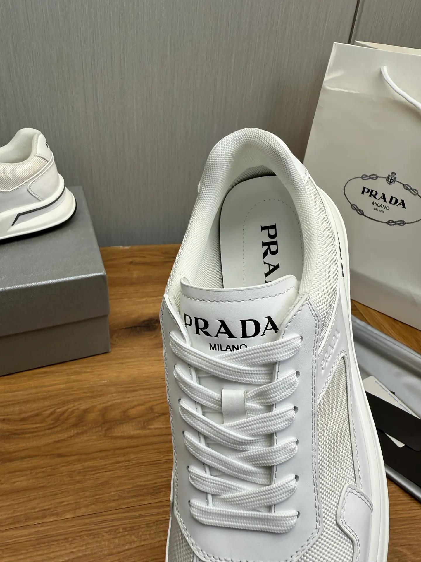 Men's shoes 💰600💰 [PRADA] Popular men's shoes shipped 👏Official website synchronized ⬆️Original cowhide fabric + cowhide lining, 1⃣️:1⃣️reproduction, original sole, 38-45 (45. Customized, non-refundable)